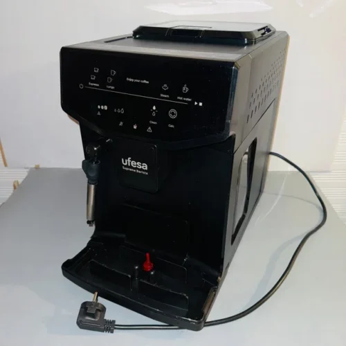 Cafetera superautomática Ufesa Supreme Barista