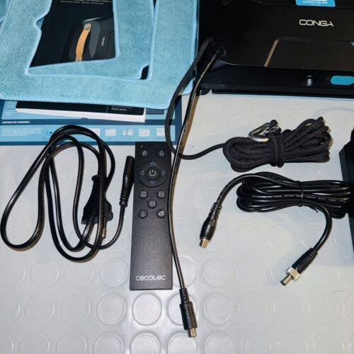 Robot limpiacristales Cecotec Conga Windroid 1390 Double Spray Connected