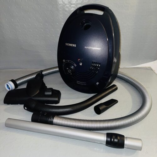 Aspiradora Siemens VS06A111 600W con bolsa