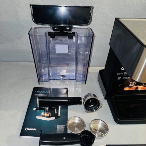 Cafetera express Cecotec Power Espresso 20 Matic