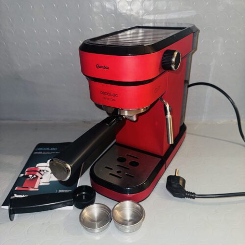Cafetera express Cecotec Cafelizzia 790 Shiny